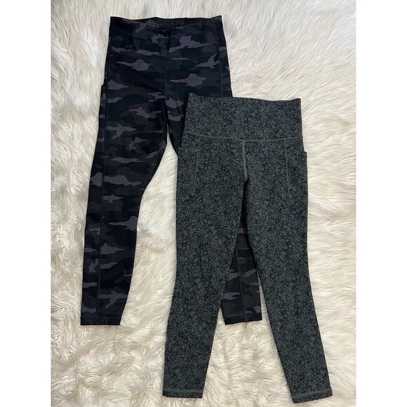 Athleta Lot of 2 Women’s 7/8 Tights Salutation Pocket & Ultimate Camo Size Small - Picture 2 of 11